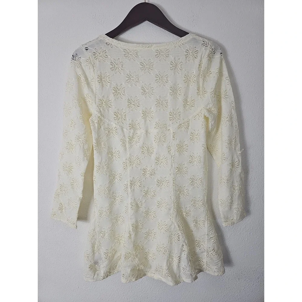 FREE PEOPLE IVORY Daisy Eyelet Lace Godet‎ Peplum Top Size Large